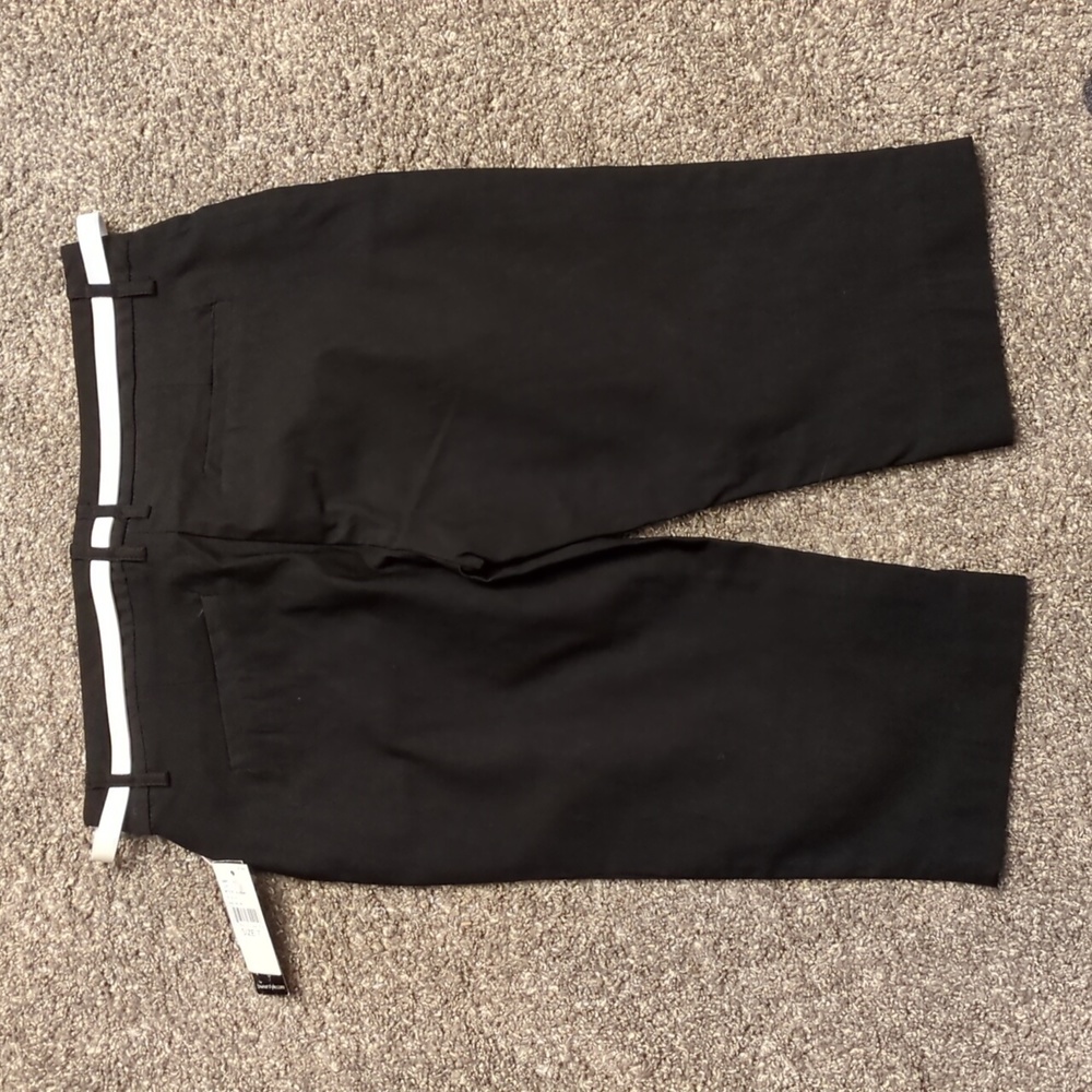 B Wear - Picture 3 of 4